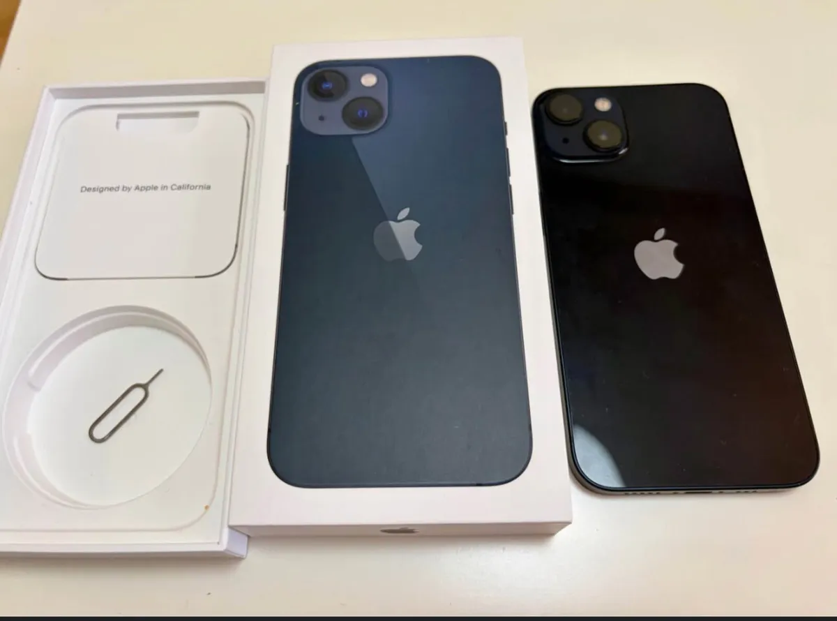 IPhone 13 - Image 1