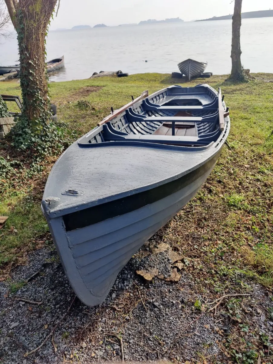 Lake boat - Image 3