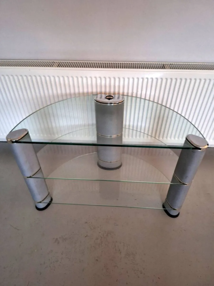 TV Table - Image 1