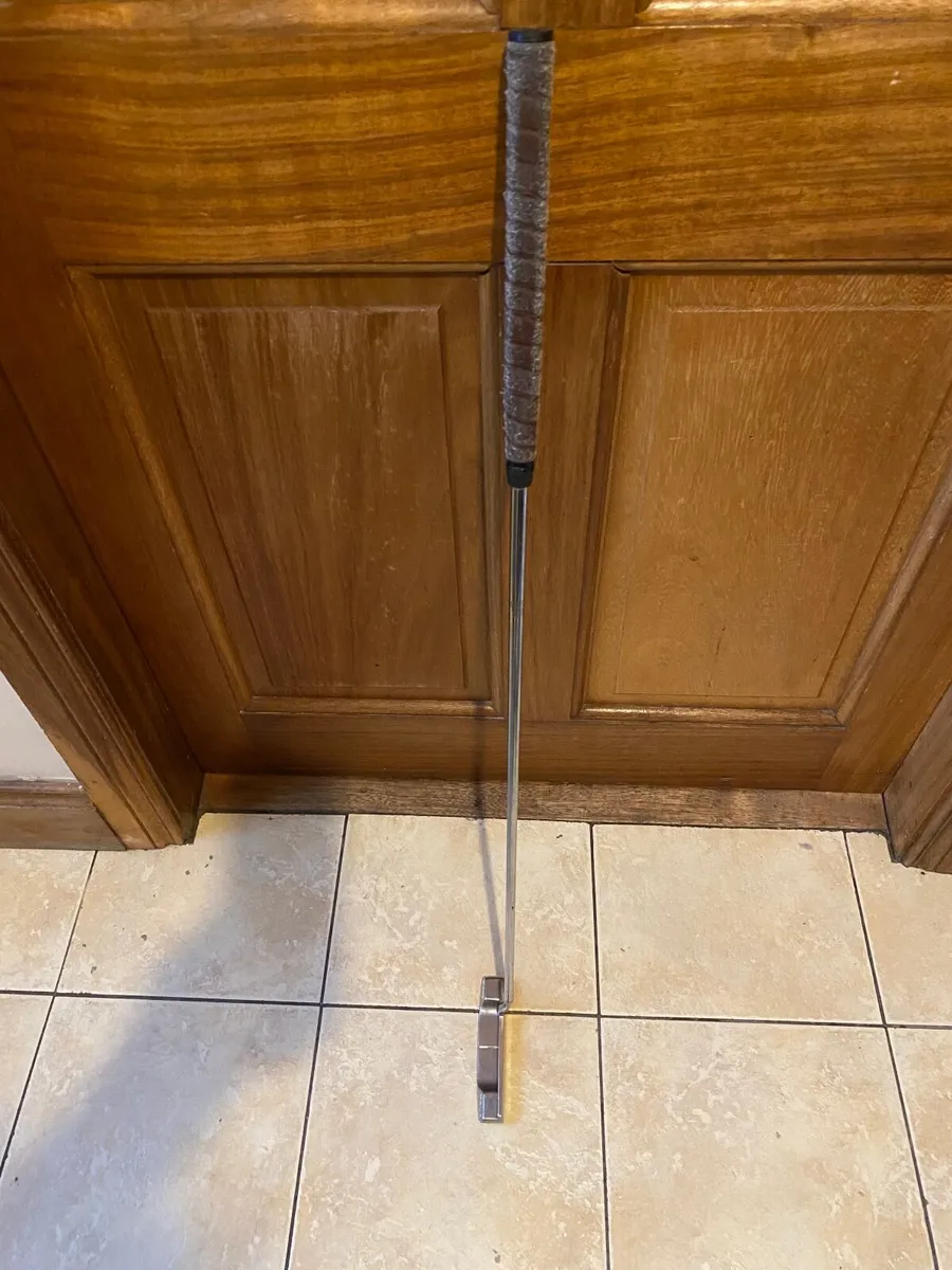 Ping Pal 6 ( very rare) 35 inch Putter immaculate - Image 2