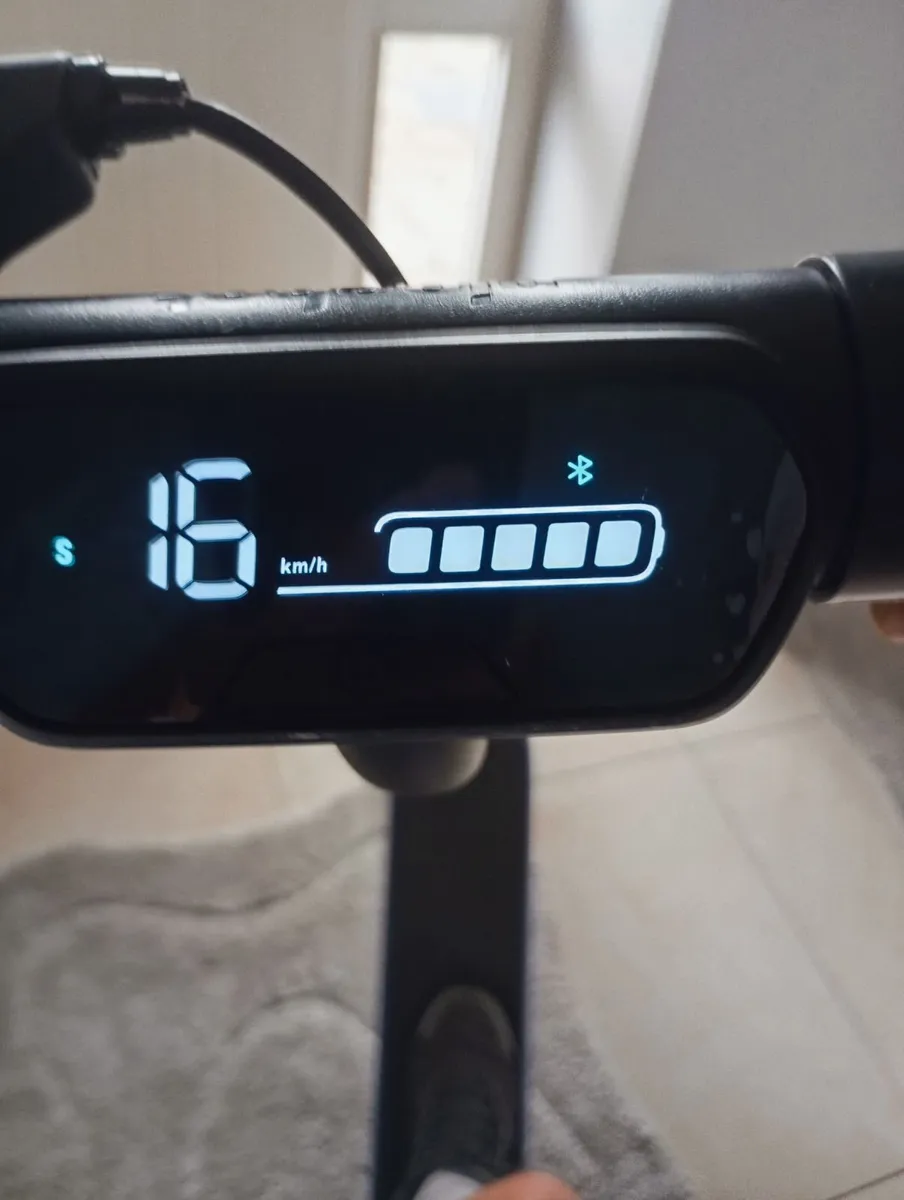 Electric scooter - Image 1