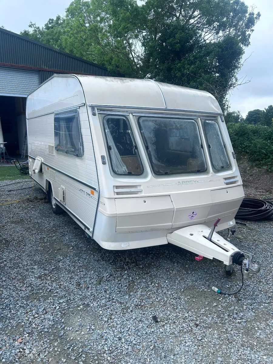 2 berth caravan - Image 2