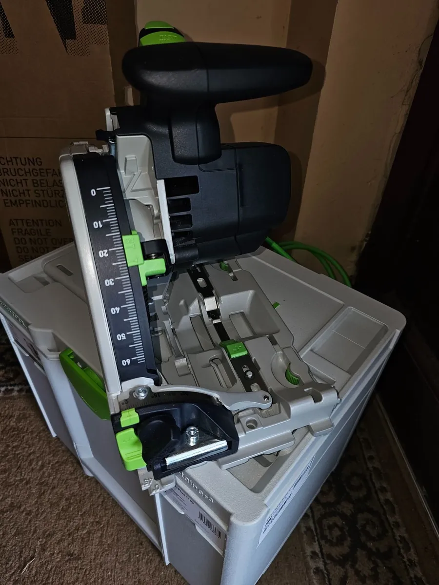 Festool TS 60KEB Tracksaw 110v & 2×1400mm Tracks - Image 4