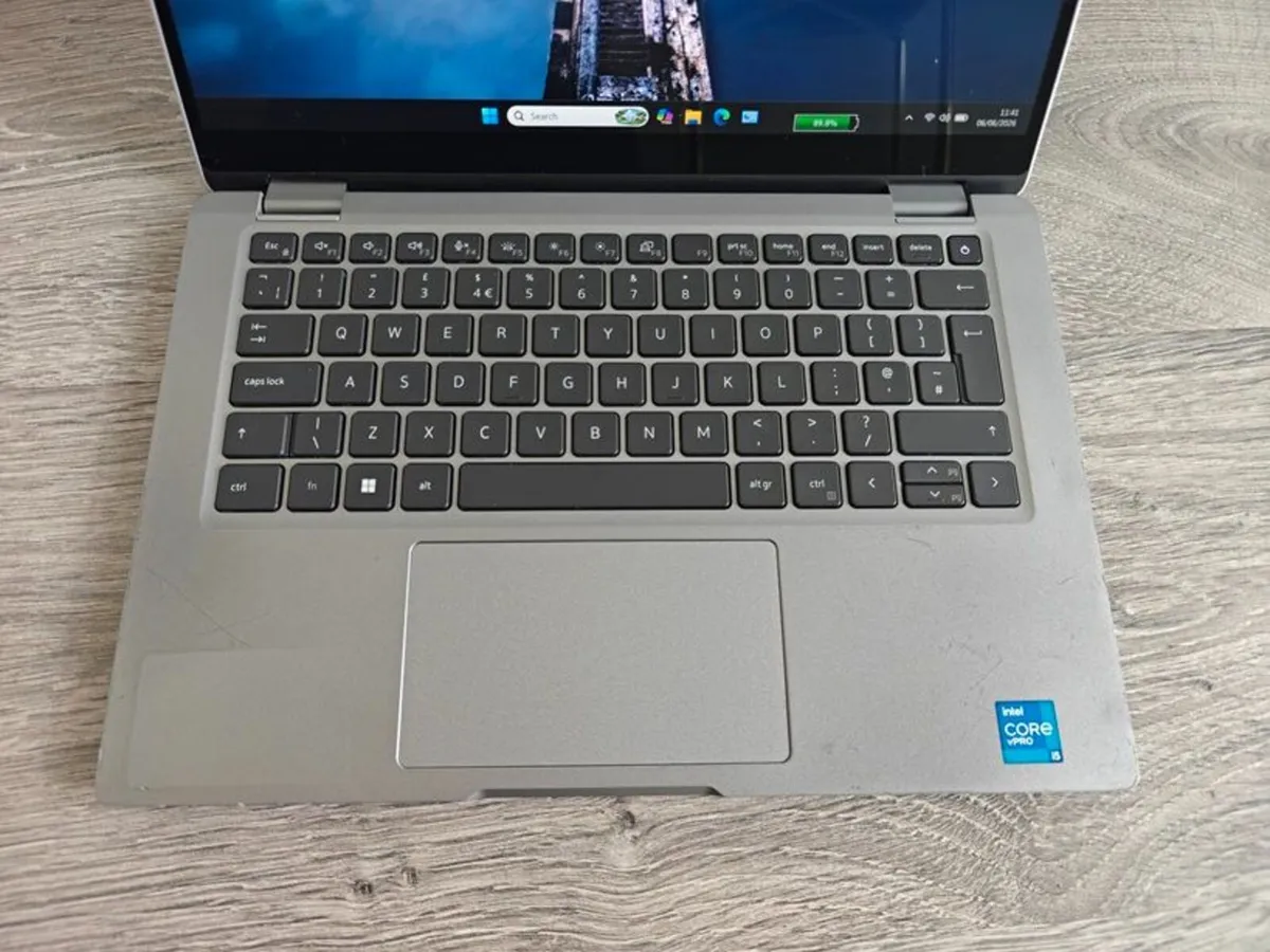DELL Latitude 5320 2-in-1 360 Rotated Touchscreen - Image 4