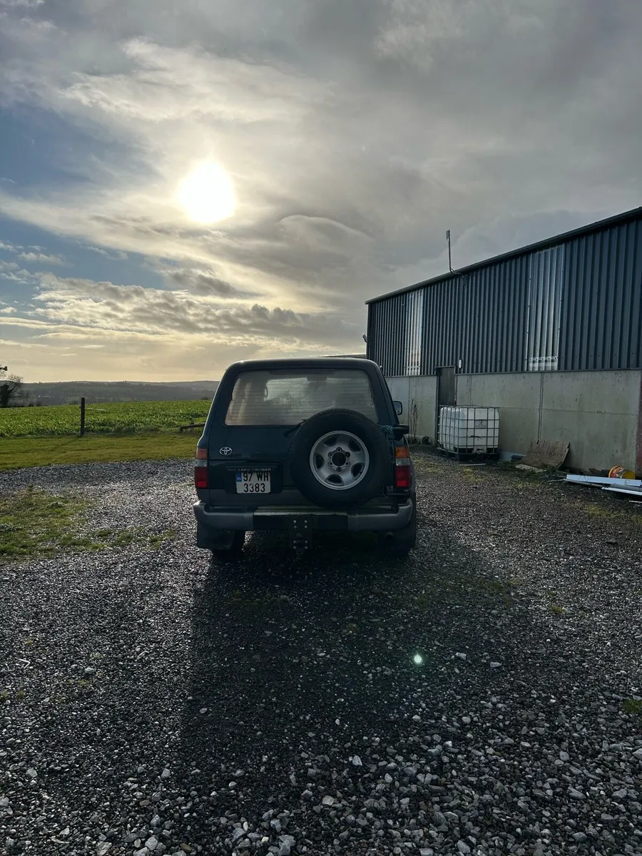 Toyota Landcruiser 80 series - Image 3