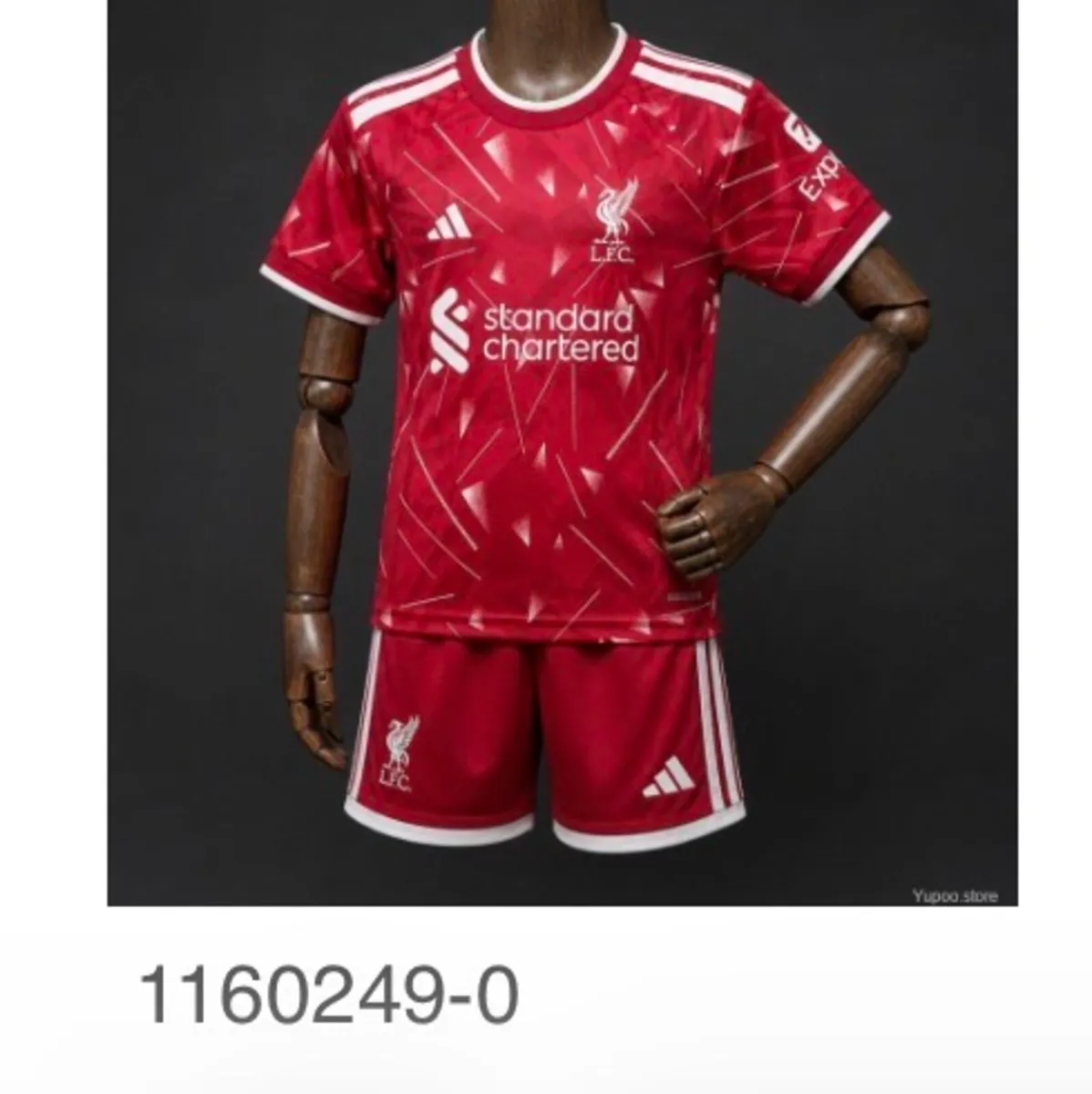 Liverpool and Manchester United kids jerseys - Image 3