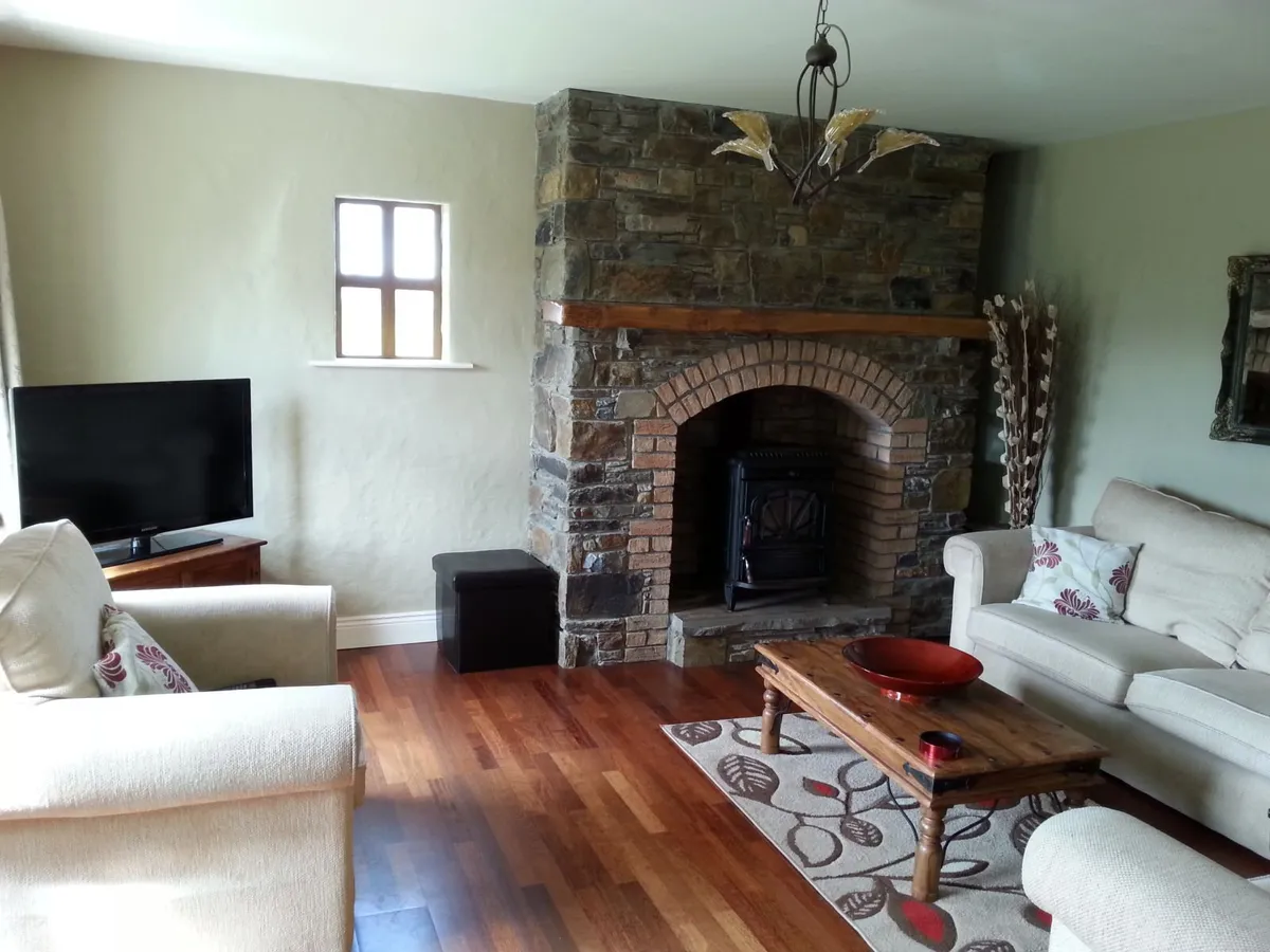 Banna Holiday Home - Image 2