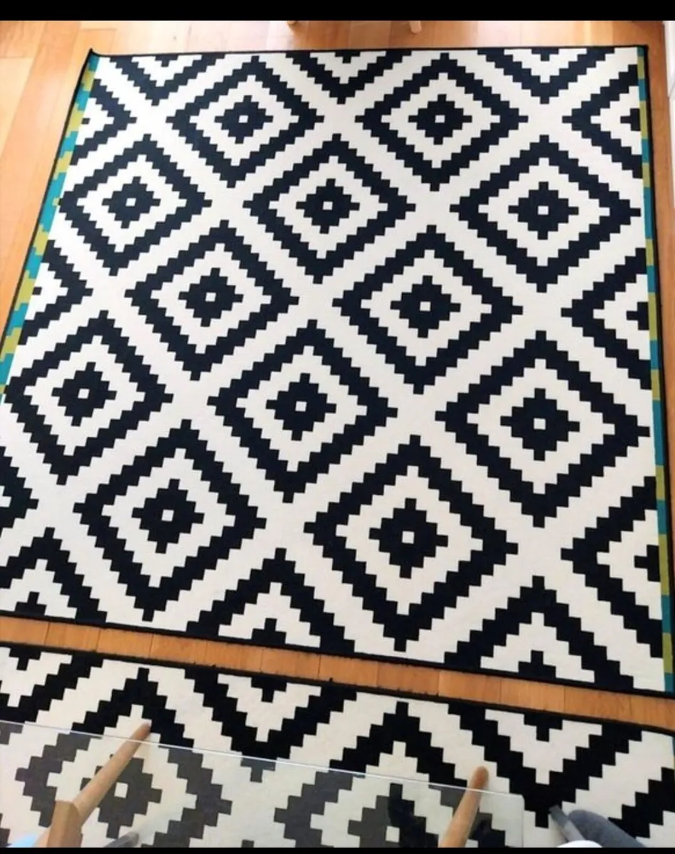 2x IKEA Geometric Rugs (200x200 cm) Black & White - Image 4
