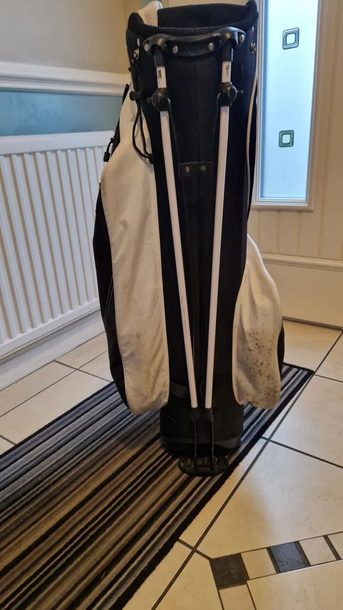 Golf Trolley and bag - Image 4
