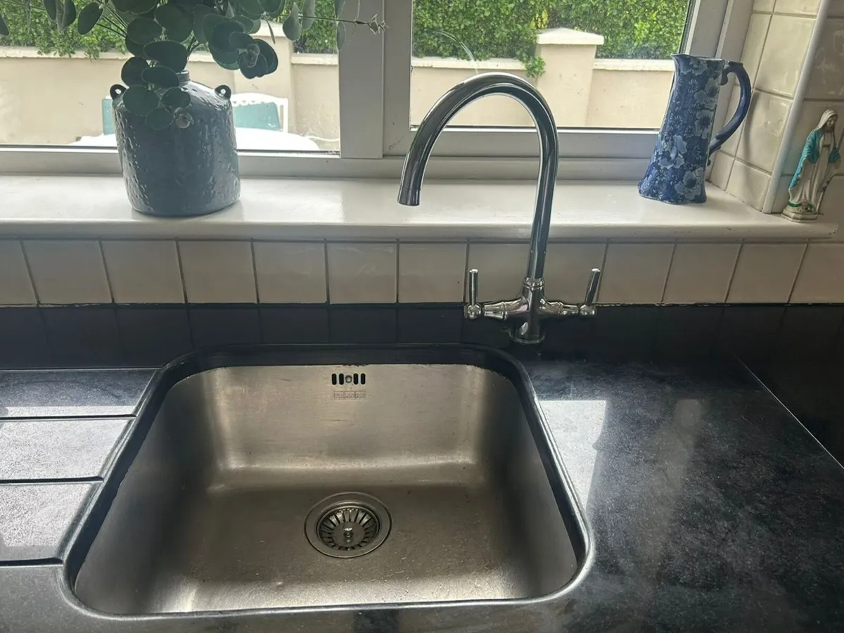 Solid Wood Kitchen + Granite Worktop + Appliances - Image 3
