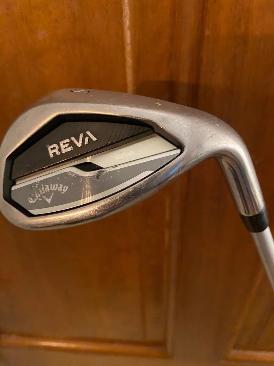 Ladies Callaway REVA Sand Wedge Graphite Shafted - Image 1