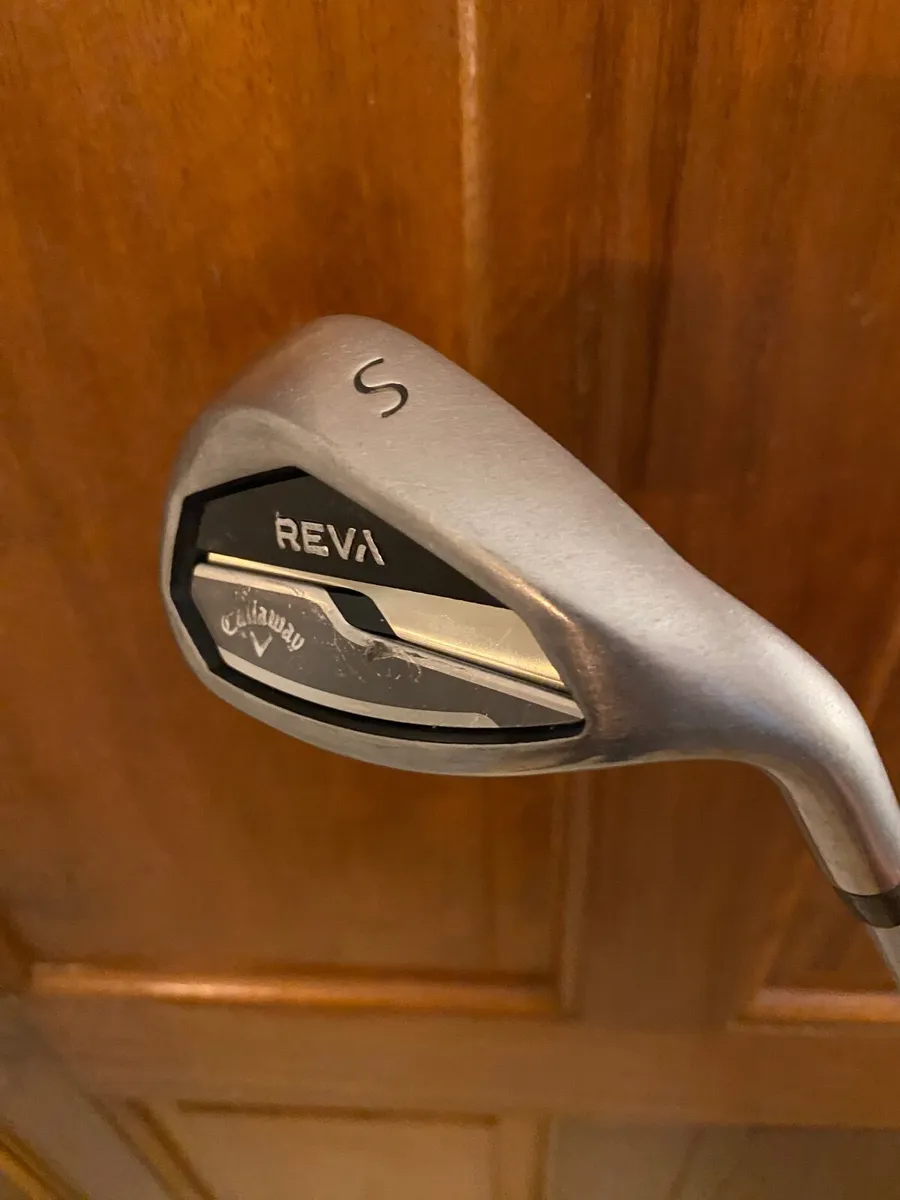 Ladies Callaway REVA Sand Wedge Graphite Shafted - Image 2