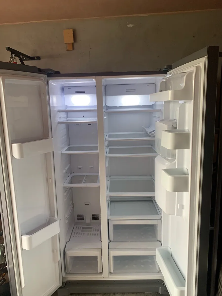 American fridge freezer - Image 4