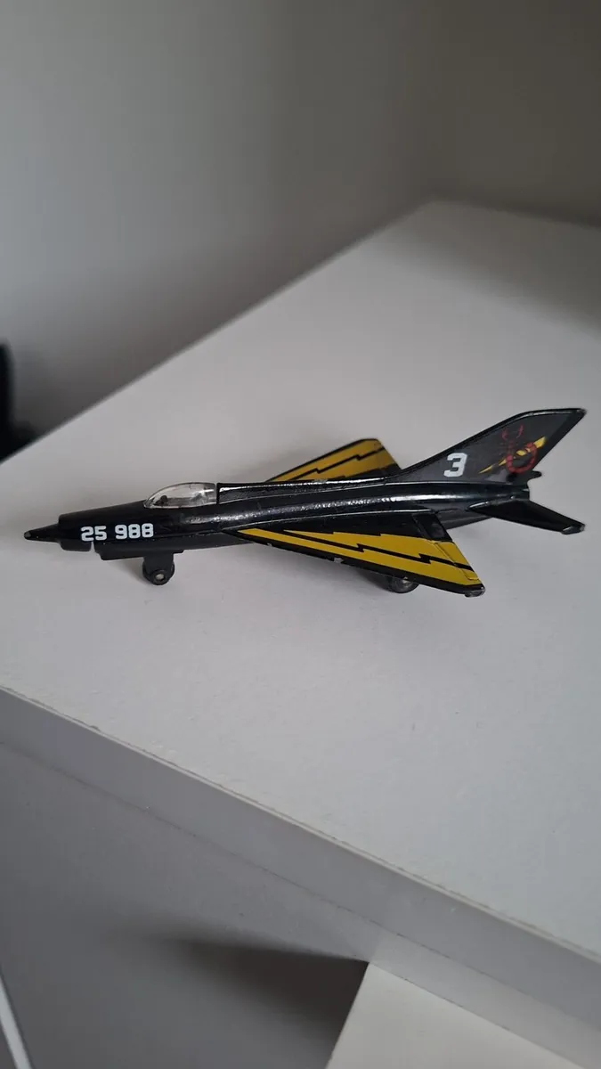 Die cast planes - Image 3