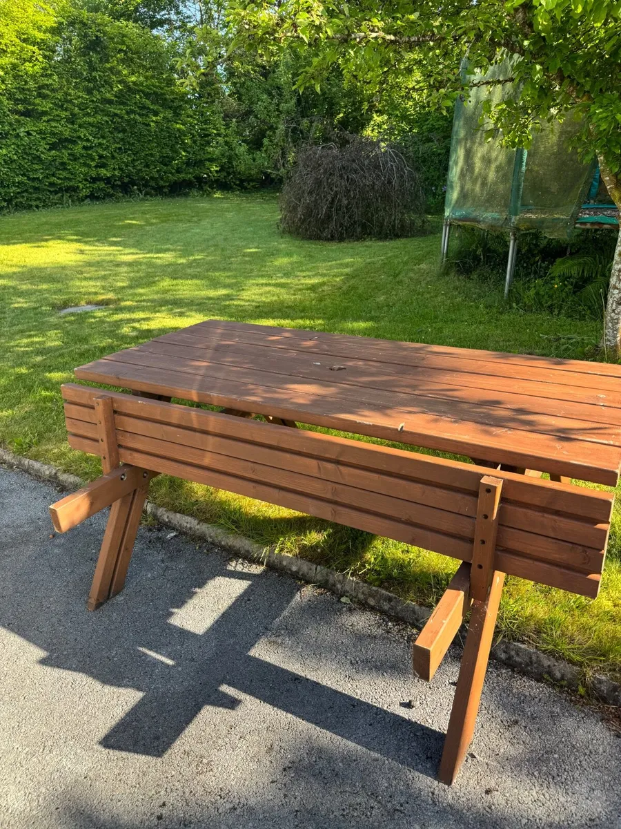 Garden table with beach seats - Image 3