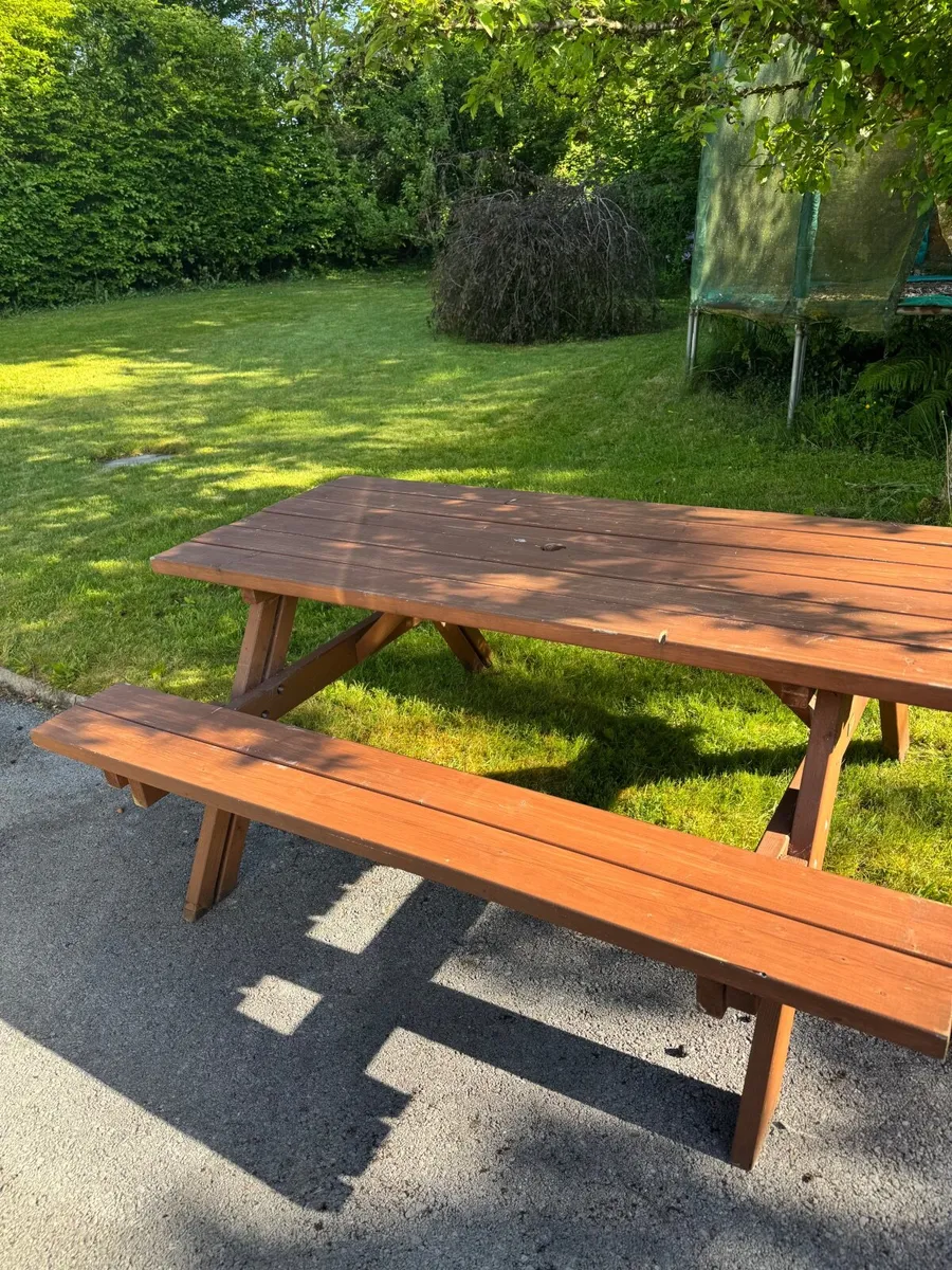 Garden table with beach seats - Image 2