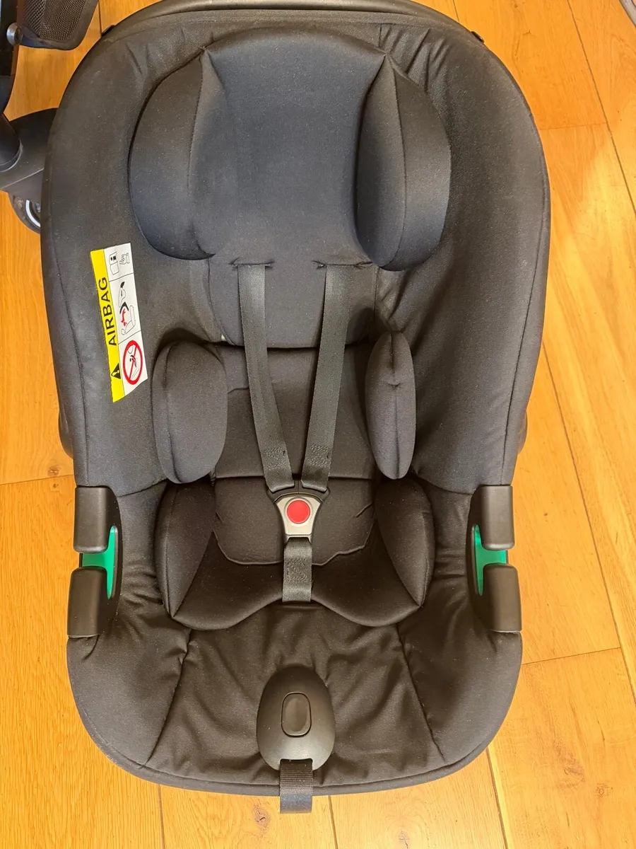 Travel system - very good condition - Image 2