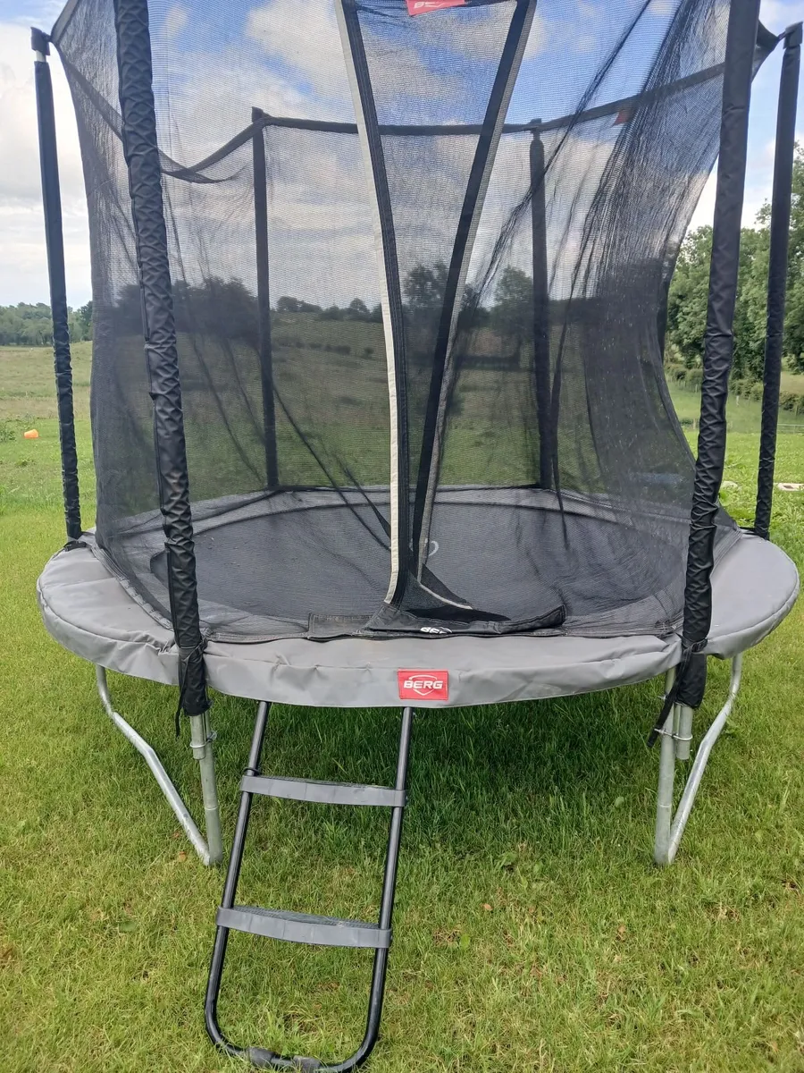 Trampoline - Image 2