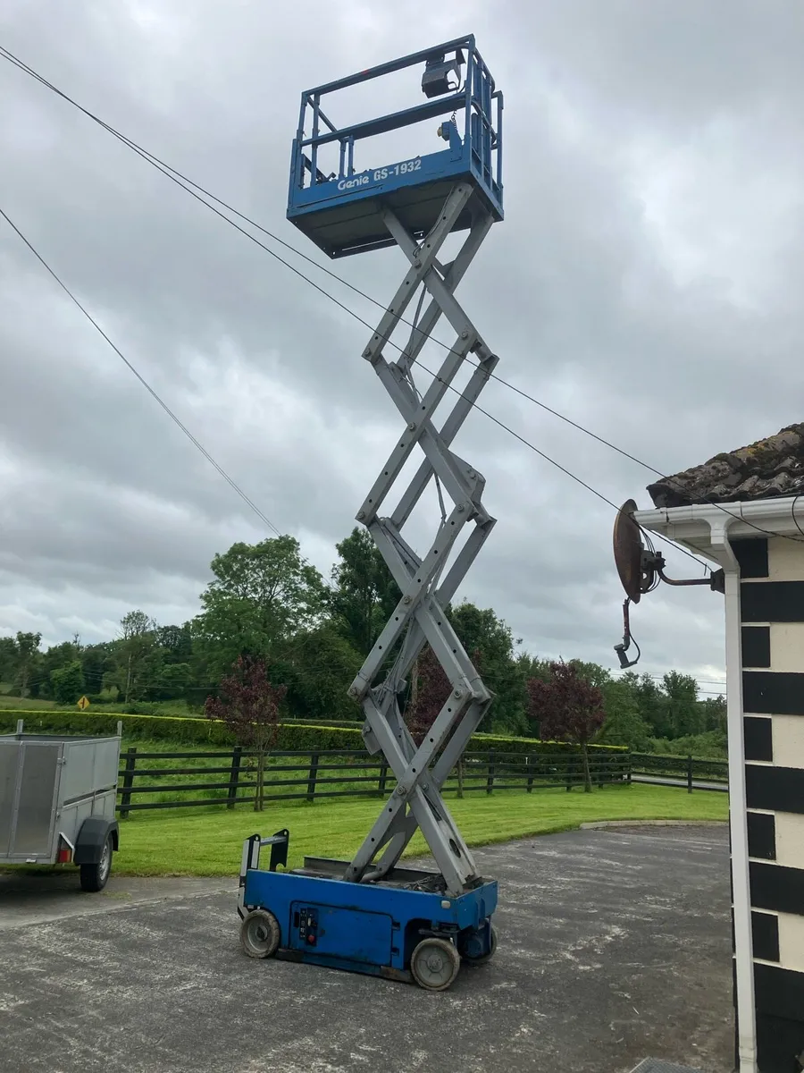 Scissor Lift - Image 2