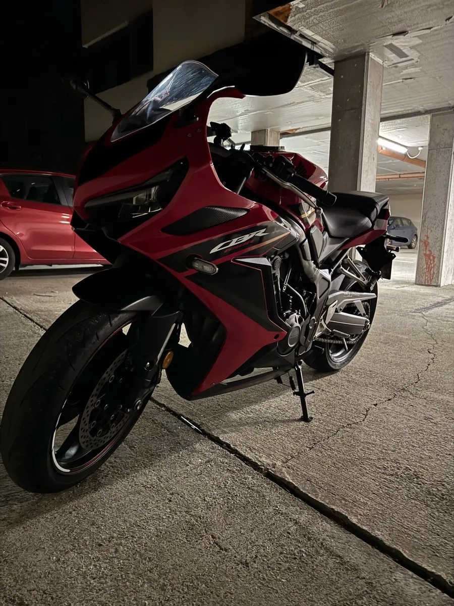Honda Cbr650r - Image 4