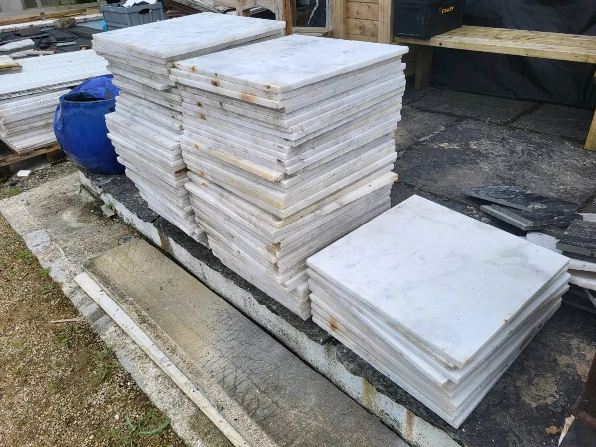 White marble slabs 50 x 50 - Image 3