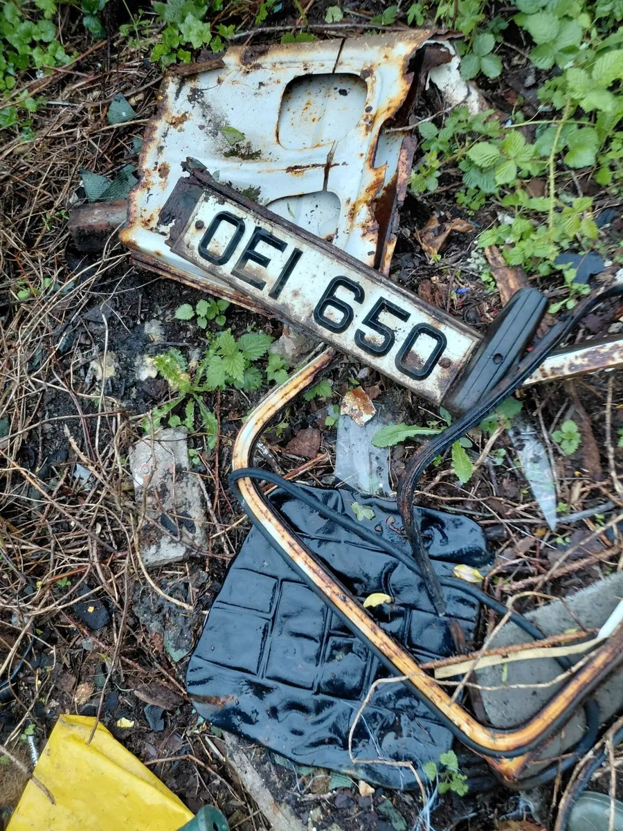 Renault 16 parts for sale - Image 1