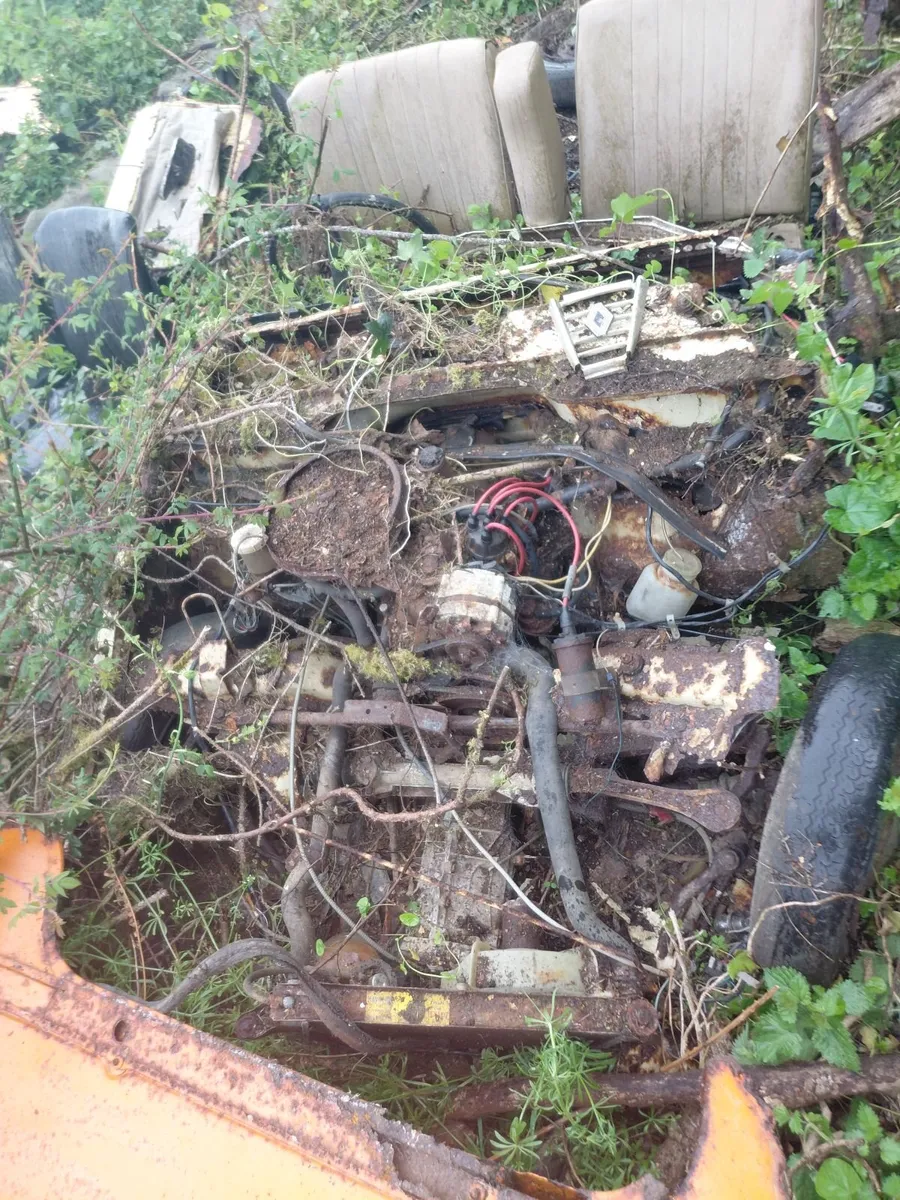Renault 16 parts for sale - Image 3