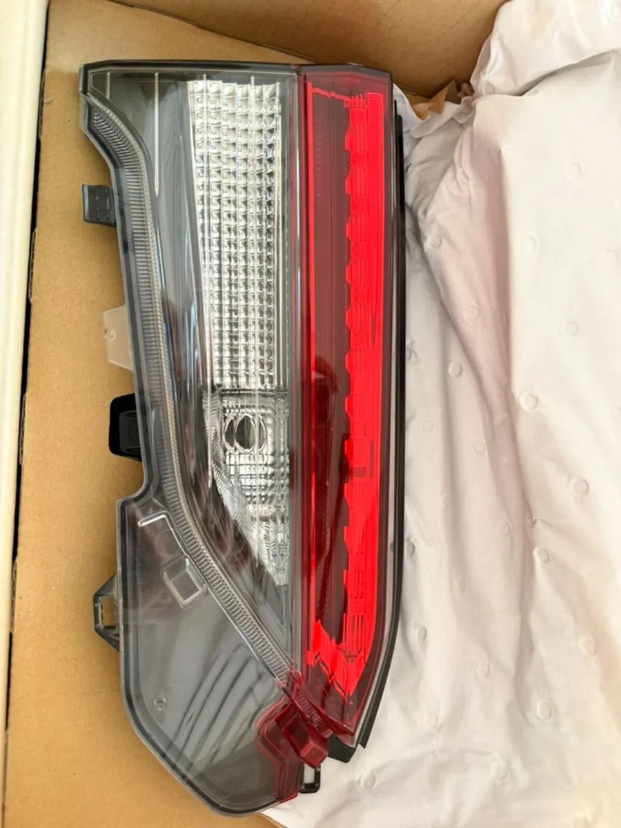 Toyota RAV4 Hybrid 2020 Genuine OEM Rear Lights - Image 3