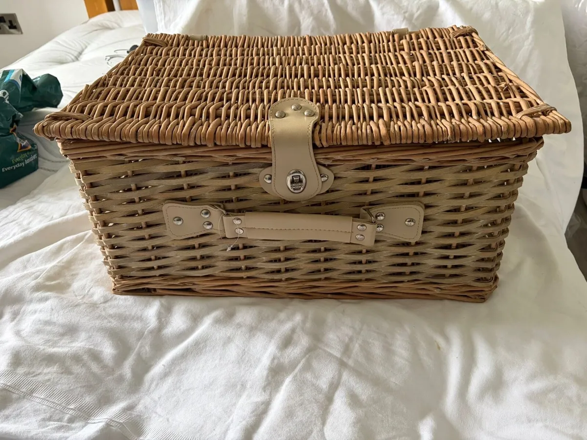 Wicker Basket - Image 1