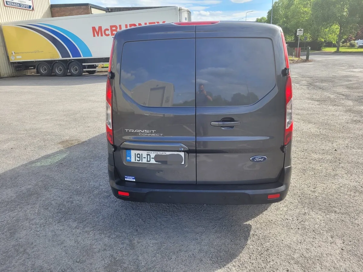 Ford Transit Connect - Image 4