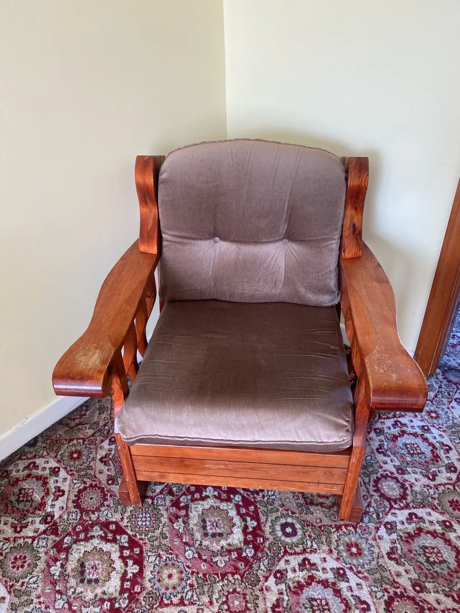 Couch - Image 2