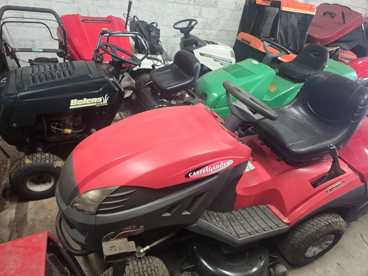 Ride on mowers all different - Image 2