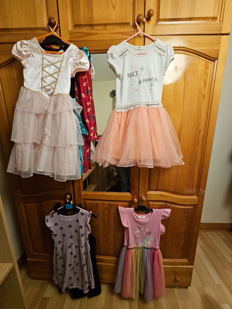 Girls dresses - Image 1