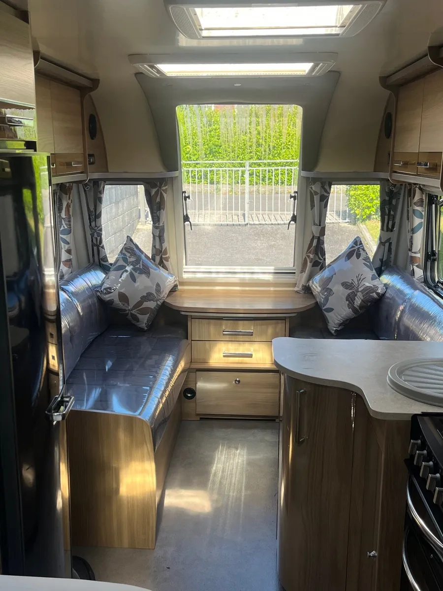 2016 Bailey Pegasus Verona - Image 4