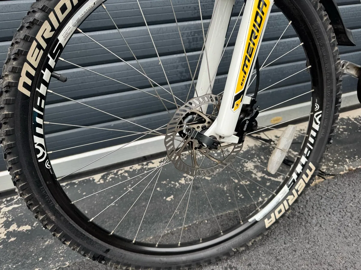 Mountain bike - Image 3