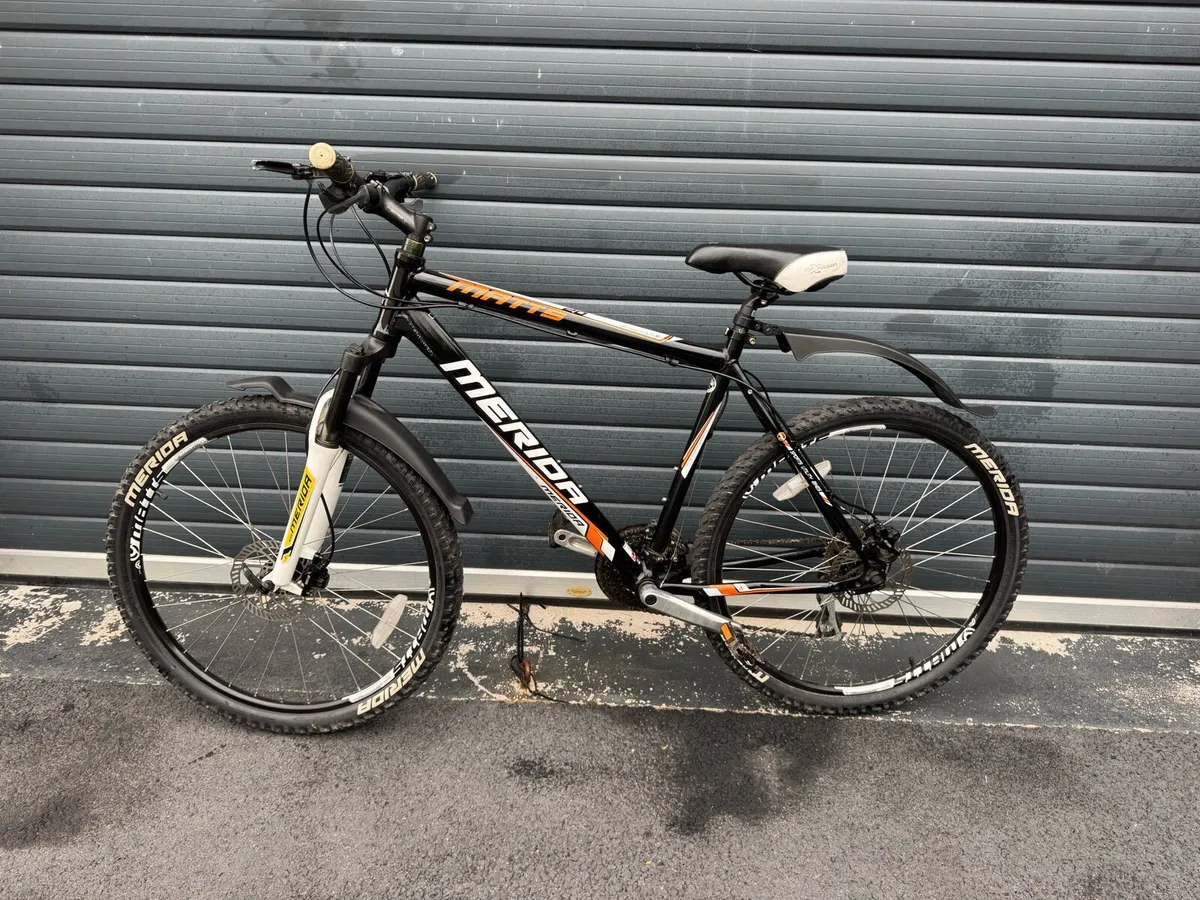 Mountain bike - Image 1
