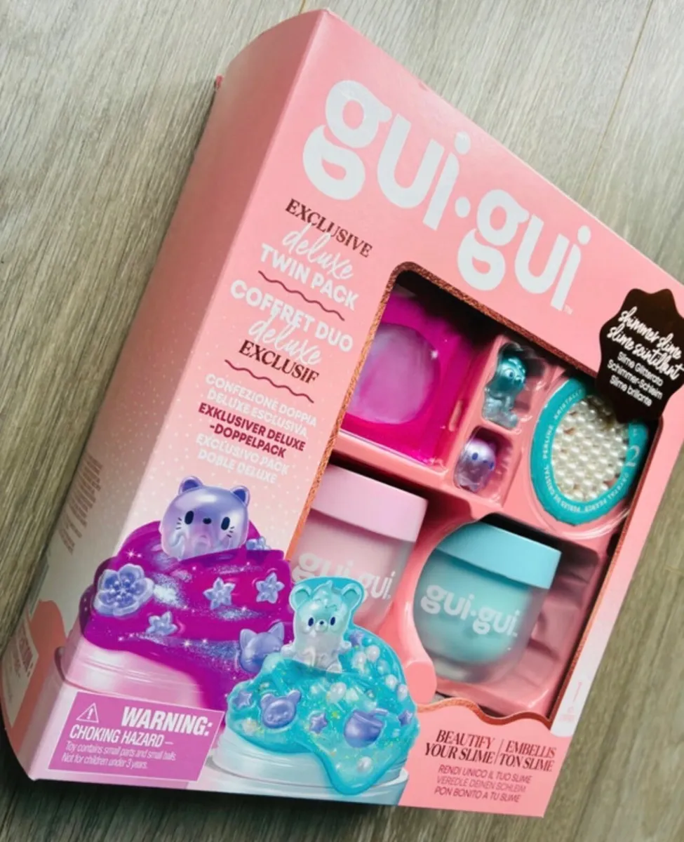 Gui Gui Shimmer Slime Deluxe Twin Pack, which incl