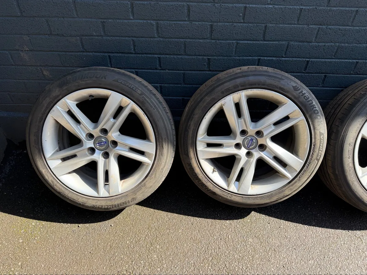 Volvo Alloys 17” - Image 4