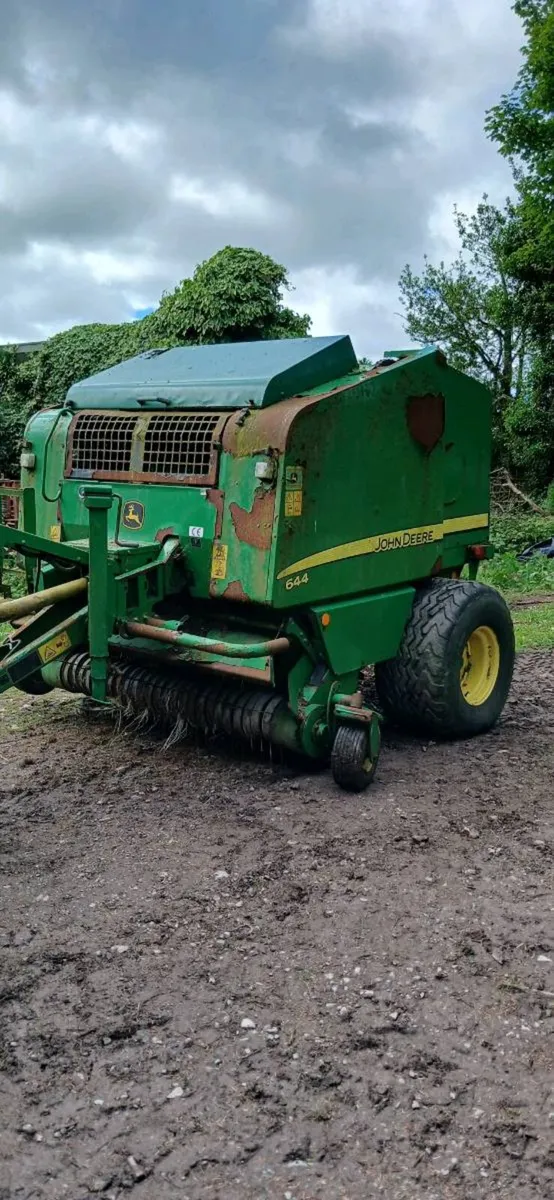 John Deer 644 - Image 2