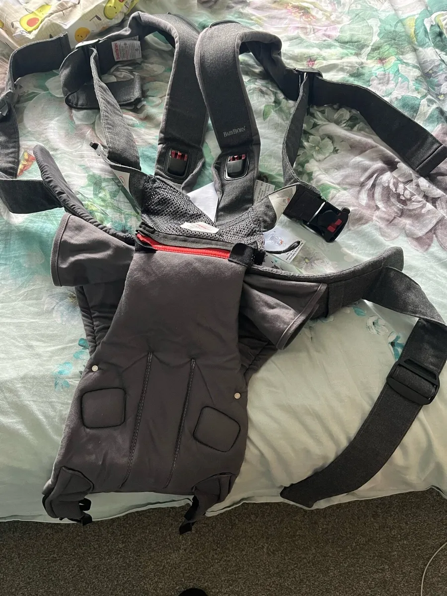 Babybjorn harness - Image 1