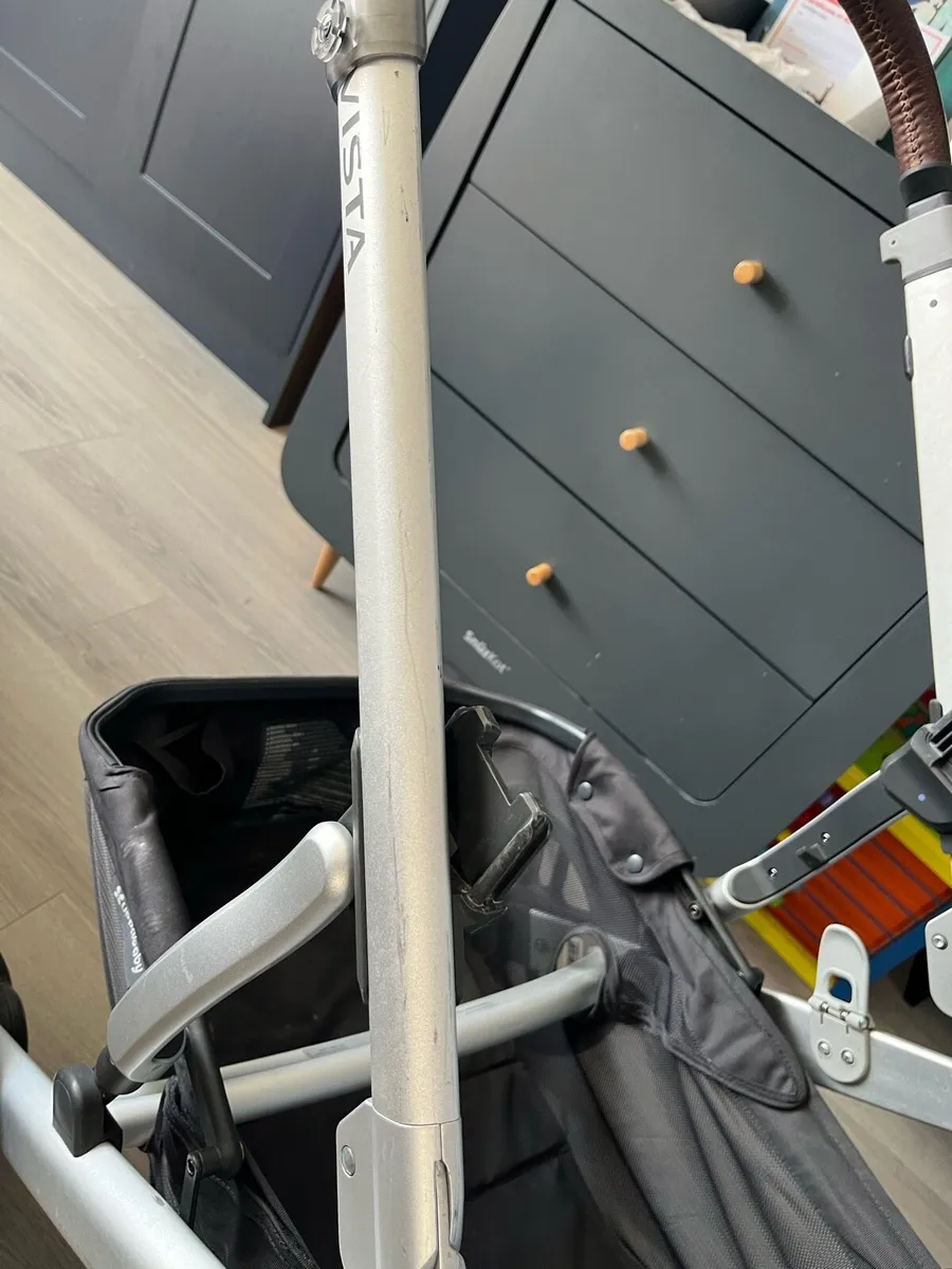 Uppababy buggy (with rumble seat for 2 kids) - Image 2