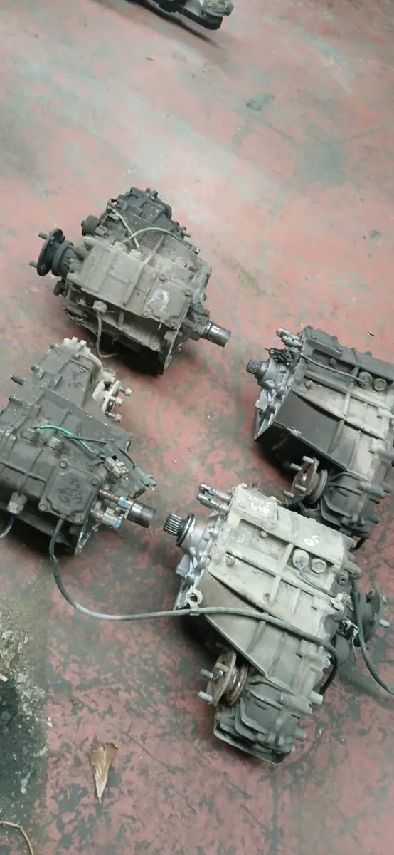 Toyota landcruiser parts - Image 1