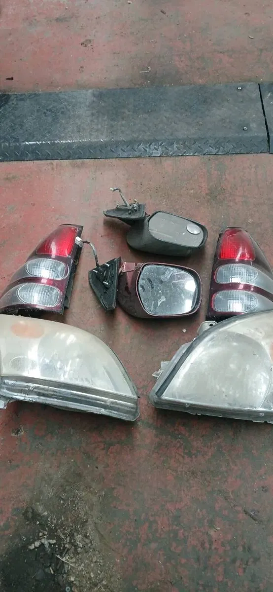 Toyota landcruiser parts - Image 4