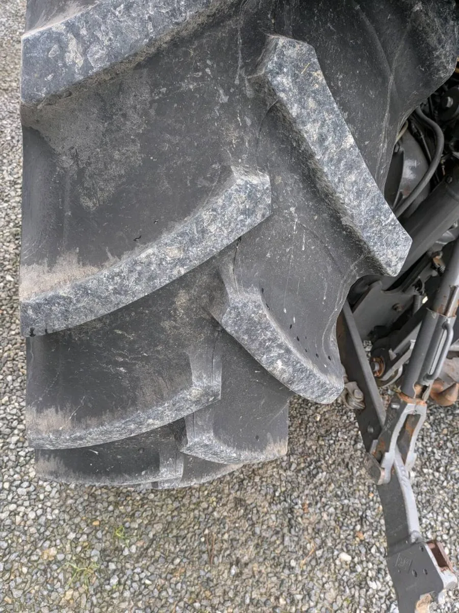 460 & 380 tyres - Image 2