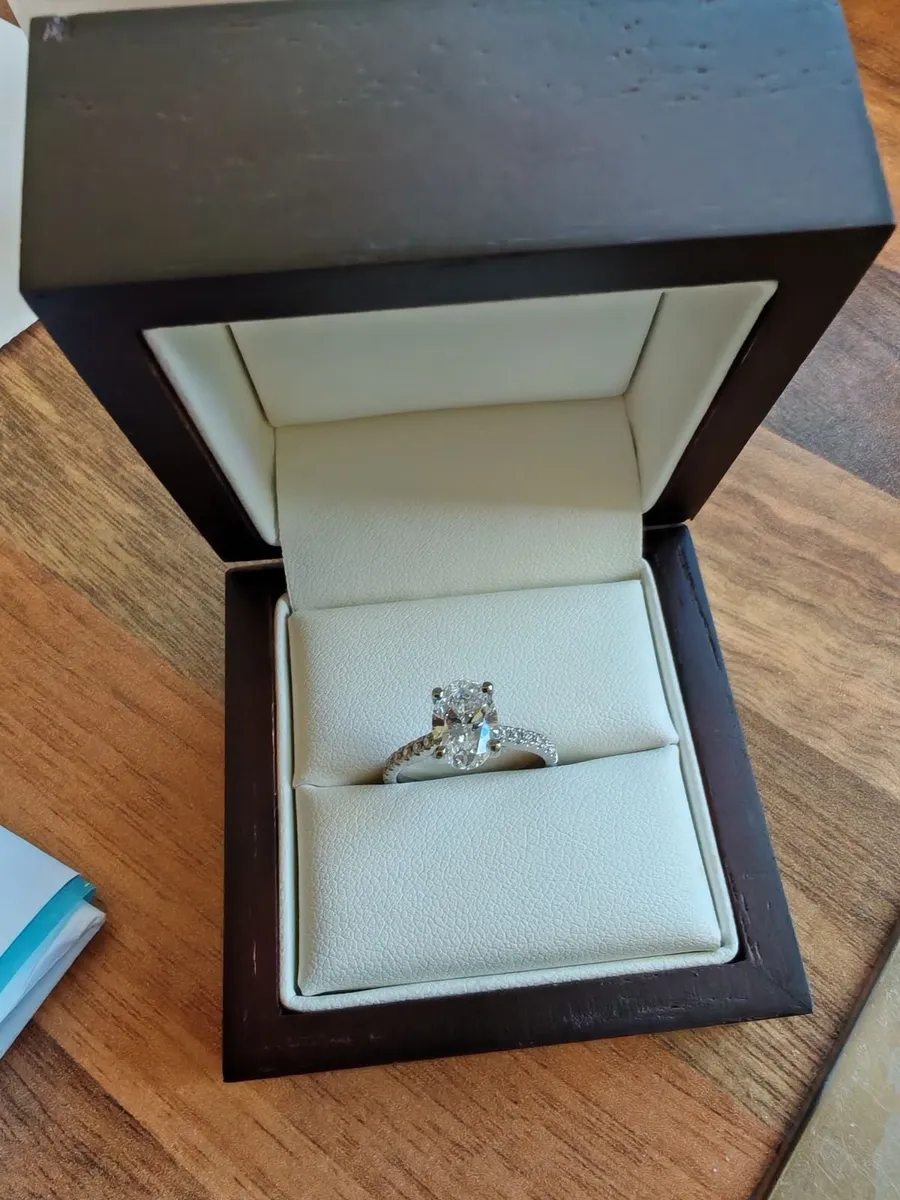 Jewelry - Image 2