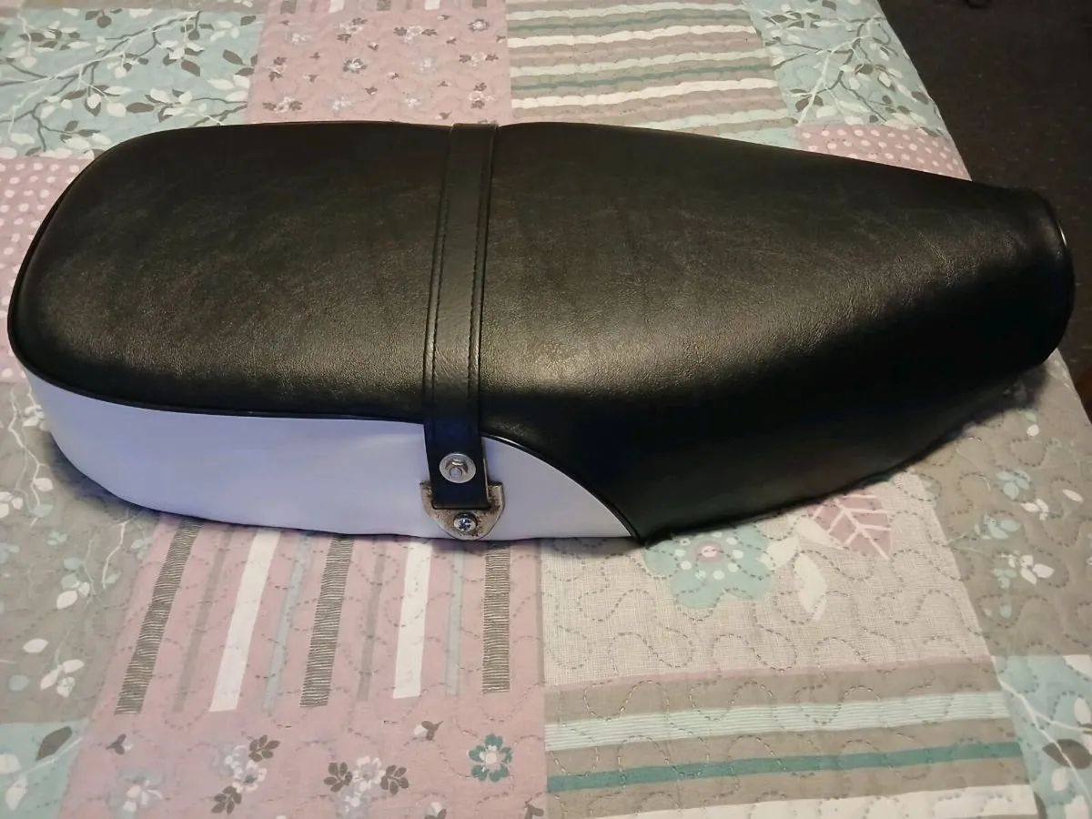 Honda 50 LAC SEAT. €140 - Image 1
