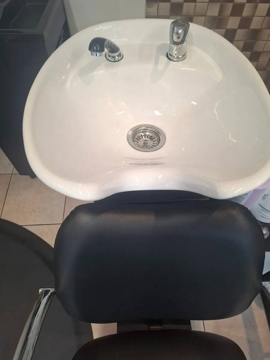 Sink with seat - Image 2