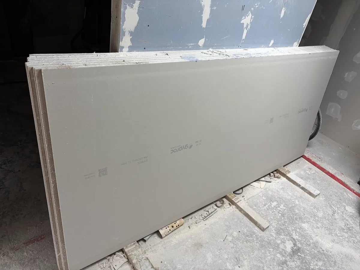 21 White plaster board