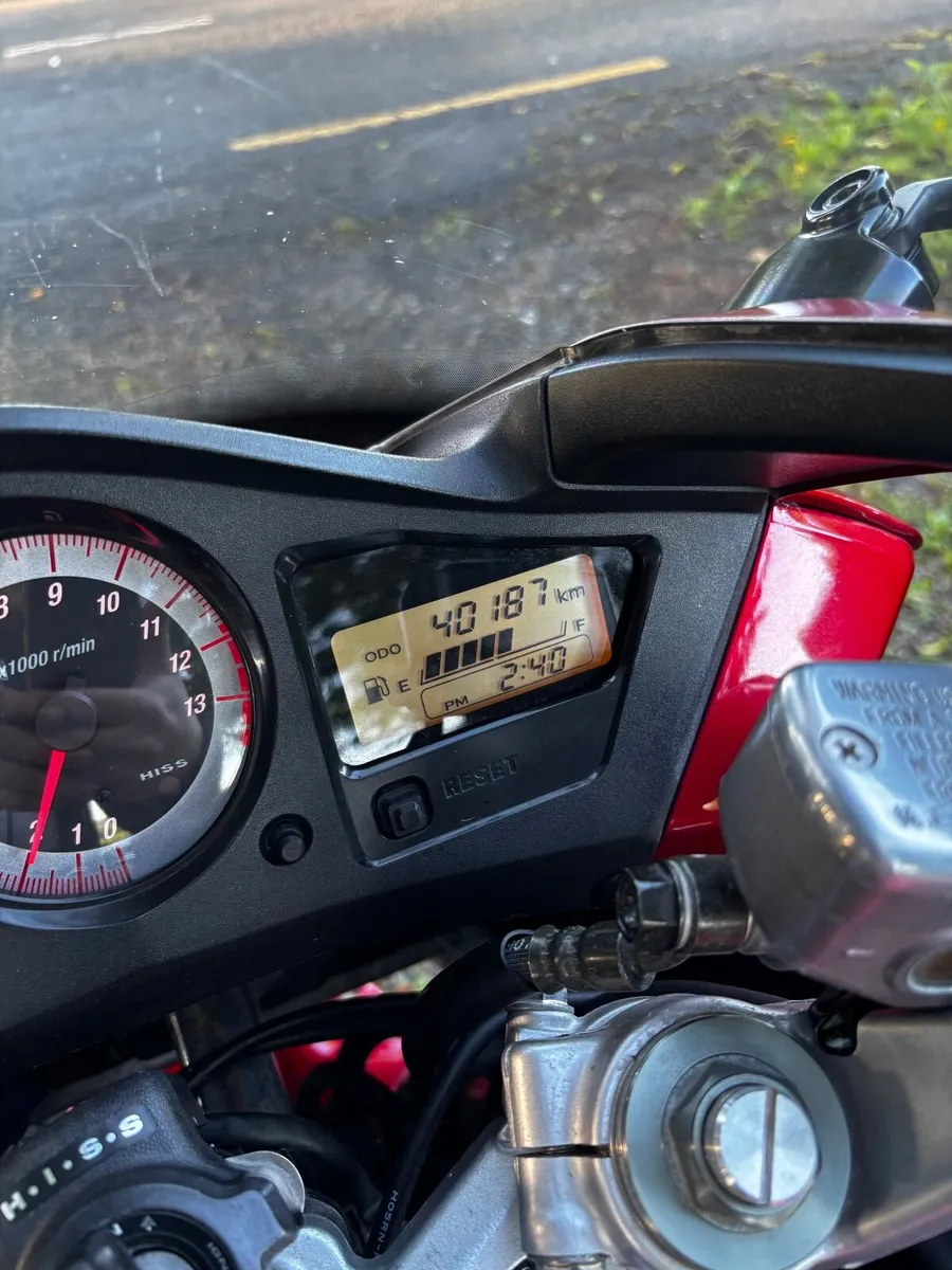 Honda VFR800 VTEC (only 40,187kms) - Image 2