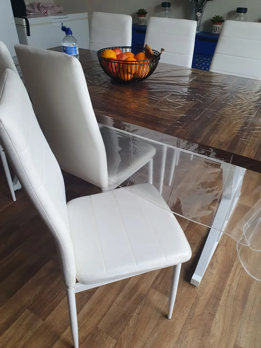 Table and 6 chairs - Image 3